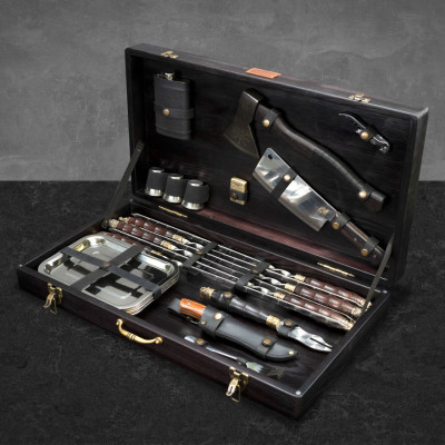 Подарочный набор для мангала в деревянном кейсе Йотун, 31 предмет.