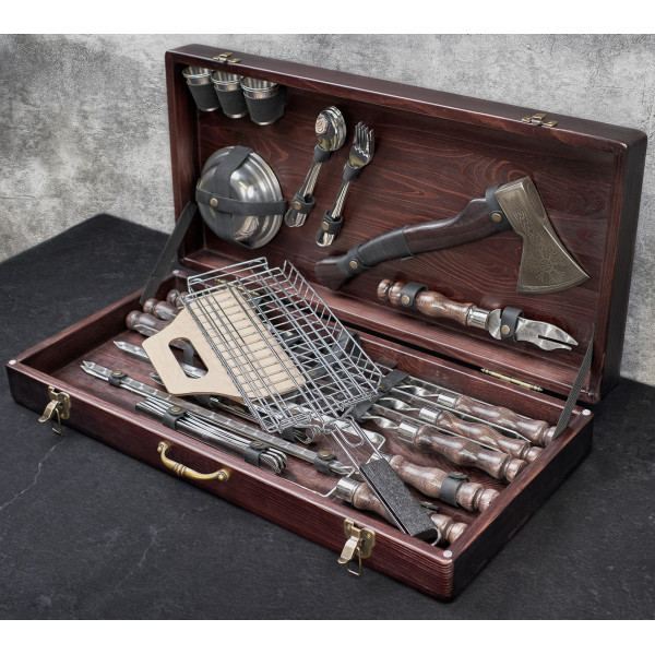 Купить Подарунковий набір для мангалу в дерев'яному кейсі Тор, 43 предметів - WC-008 в магазине Grill Point