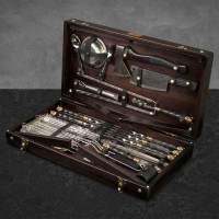 Набор шампуров "Сердце Викинга" в деревянном кейсе 39 предметов.