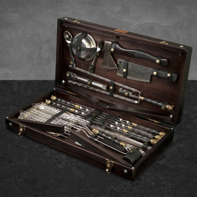 Набор шампуров "Сердце Викинга" в деревянном кейсе 39 предметов.